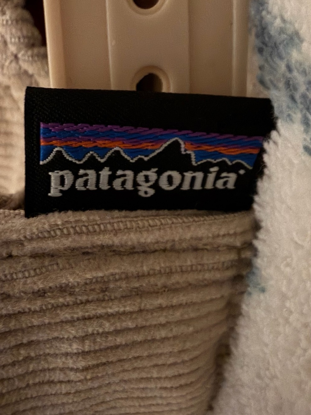 Patagonia Men’s Corduroy Mountain Logo Hat | Beige & Navy - Picture 5 of 7